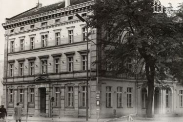 Oleśnicka Biblioteka Publiczna im. Mikołaja Reja zaprasza do kolejnej podróży w czasie
